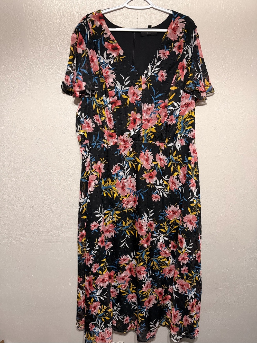 Lane Bryant Floral Flowy Flutter Sleeve Dress Plus Size woman’s 24